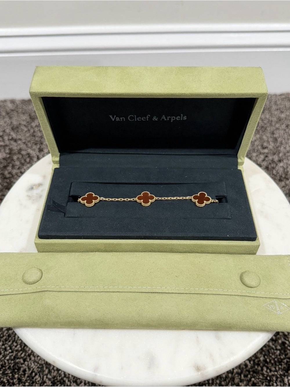 Van Cleef Vintage Alhambra 5-Motif Bracelet Yellow Gold Carnelian